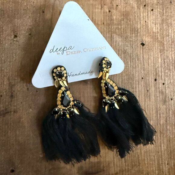 NWT Deepa Gurnani Black Gold Tassel Dangle Statement Earrings - Picture 1 of 7
